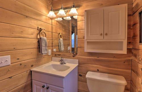 Smoky Mountain Cabin with Hot Tub and Views! - Foto 21