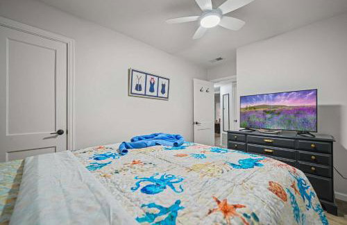 Coastal Home Family Friendly 2 Miles to Beach - Foto 34