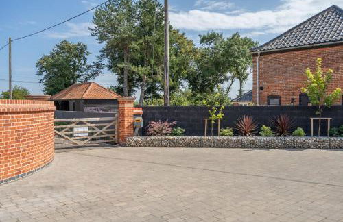 Hall Farm Barn by Winterton Cottages - Photo 24