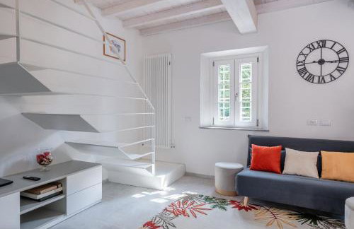 Charming Tuscan Stone House - Photo 20