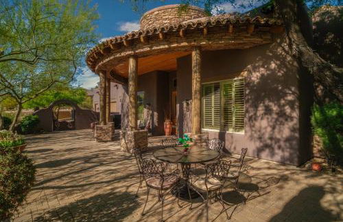 Quail Mountain Desert Resort: Heated Pool, Mt Vews, all BR's King & TV's, Hiking - Photo 8