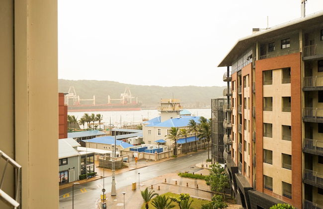 1 Bedroom Luxury Apartment - Photo 33