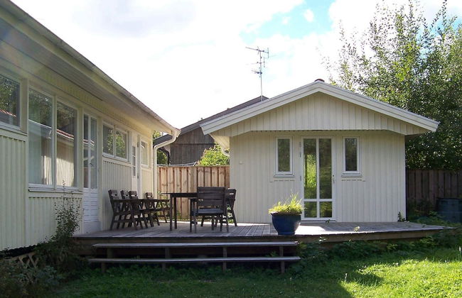 8 Person Holiday Home in Tanumshede - Photo 7