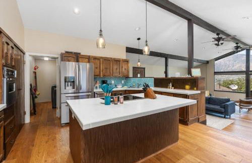 Mountain View, Hot Tub, Open Kitchen, 10m to Sequoia - Foto 9