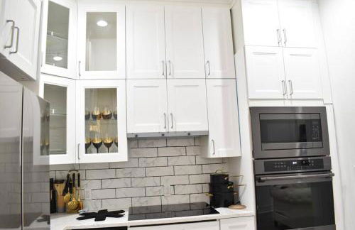 Golden Pearl with all you need within and around - Photo 14