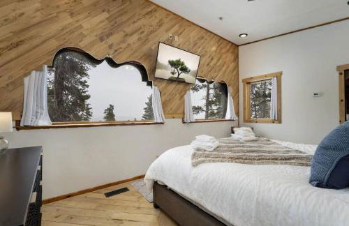 The Tyrolean Cabin. Panoramic Views. Hot Tub. - Photo 6