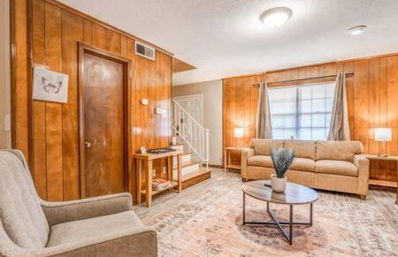 Minutes from the Airport - Wonderful Warrington - Photo 78