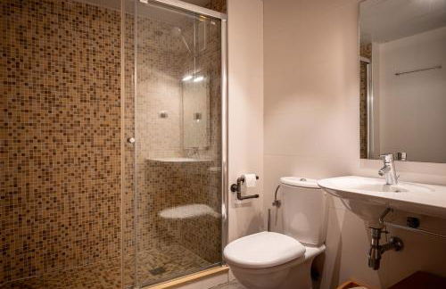 AT021 Apartment with pool in front of the beach - Foto 17