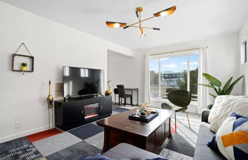 Spacious 5BR Coastal Retreat - 8 Beds Beach & Golf - Old - Photo 5