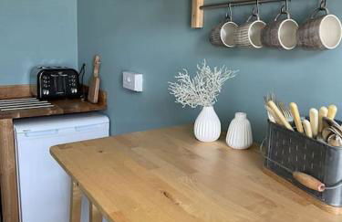 Cosy 2 bed flat in Crickhowell - Photo 5