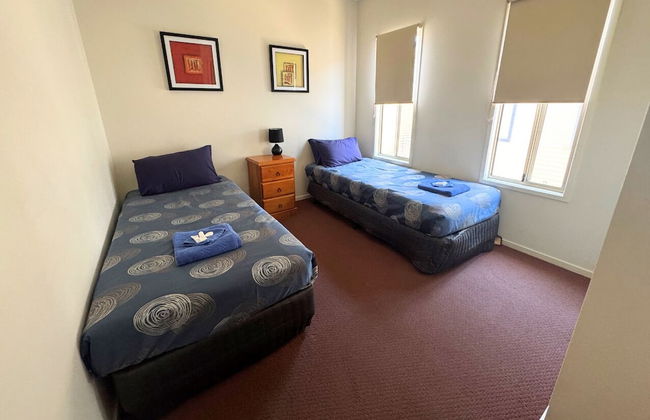 Sundowner Cabin and Tourist Park - Photo 5