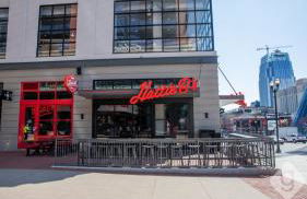 The Twelve Thirty Lounge in Downtown Nashville - Foto 55