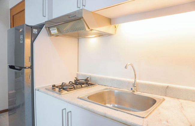 Simple And Comfort Design 2Br Apartment At Marbella Kemang Residence - Foto 13