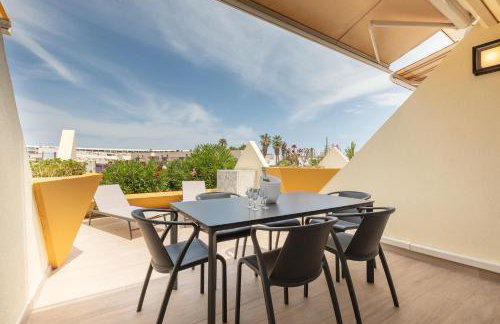 Catalina - Terrasse XXL - Garage Privé - Clim - Heliopolis Village Naturiste - Foto 4