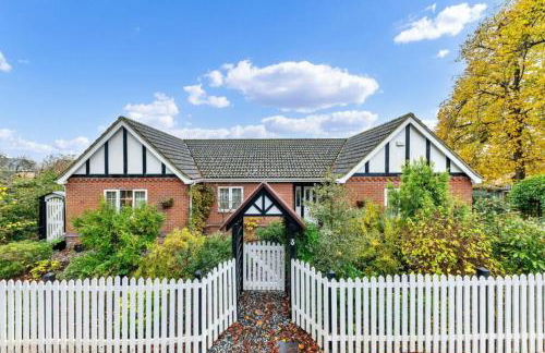 Sizeable 4 bed property on Huntingdon Ring road - Foto 1