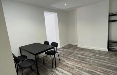 Yugogo One-Bedroom Apartment 37 London Road - Photo 19