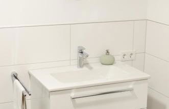 Modernes Apartment mit eigener Terrasse & Garten - Foto 22