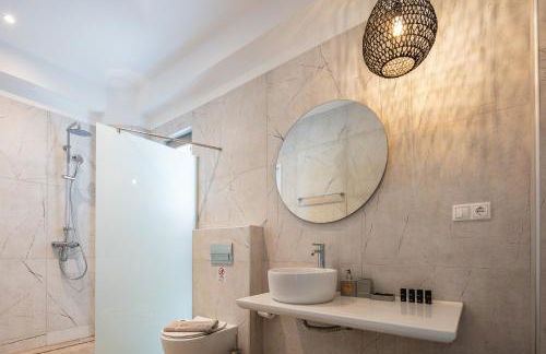 Feyre Boutique Mansion - Photo 32