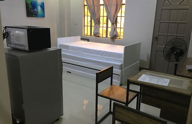 Beinte Singko de Marso Apartments - Foto 10