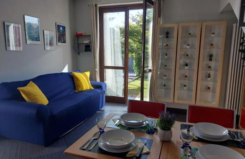 Arona - Lake Maggiore Entire Home - parking - Foto 1