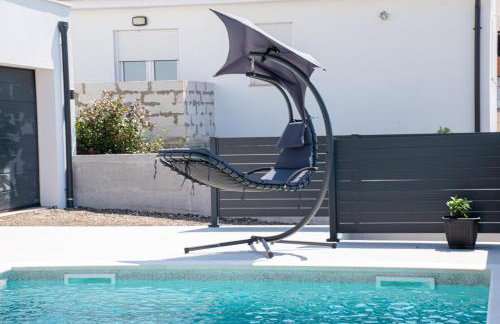 Villa Mina with a private pool in Pula - Photo 14