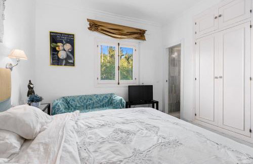 Villa Familiar con Piscina - Photo 10