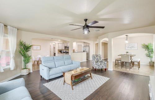 8 Mi to Fort Cavazos! Modern Home with Fire Pit - Foto 5