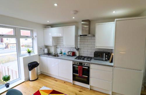 London Mitcham Stunning Two Bedroom Apartment - Foto 3