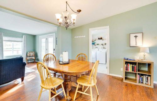 Serene Sequim Retreat with Deck Pets Welcome! - Foto 9