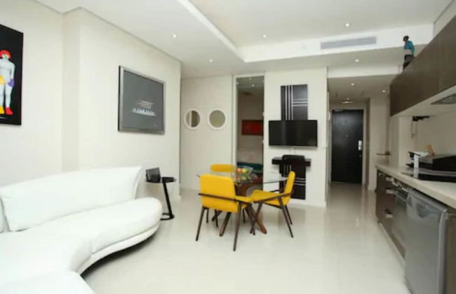 Sandton Skye Apartment - 616 - Photo 1