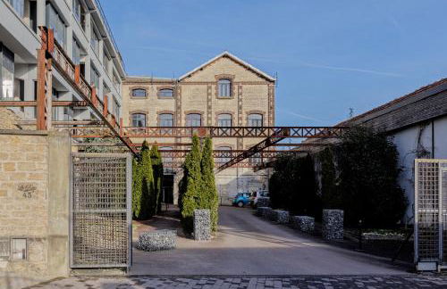 Manhattan Loft - centre - 5 mn à pied gare - parking privé - patio - Photo 9