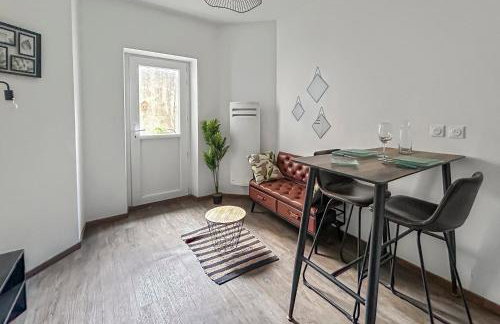 T2 cosy avec terrasse privée à Montluçon - Foto 10