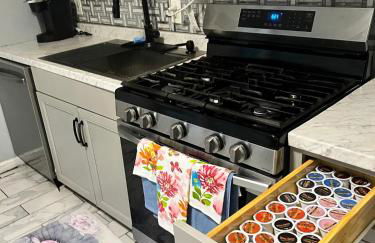 New 3 BR Apt in Elizabeth Railroad Style Path Train Bus Hospital EWR Airport NJ Manhattan NYC - Foto 52