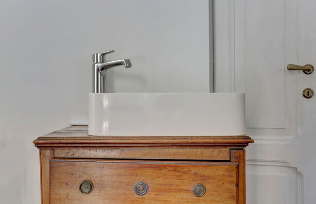 Charming Colosseum - Photo 12