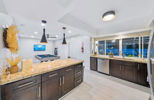 SUN VILLA Heated Pool Near Hard Rock & Beach - Foto 12