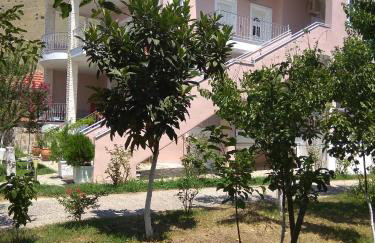 Dina's Luxury Apartment- Trikala, Farkadona - Foto 45