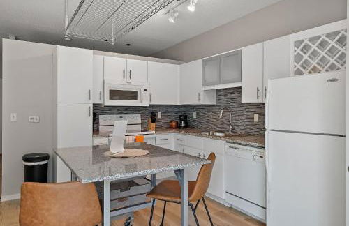 CozySuites Mill District with pool gym #13 - Foto 11