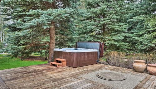 Luxe Sun Valley Retreat with Hot Tub, 3 Mi to Resort - Foto 2
