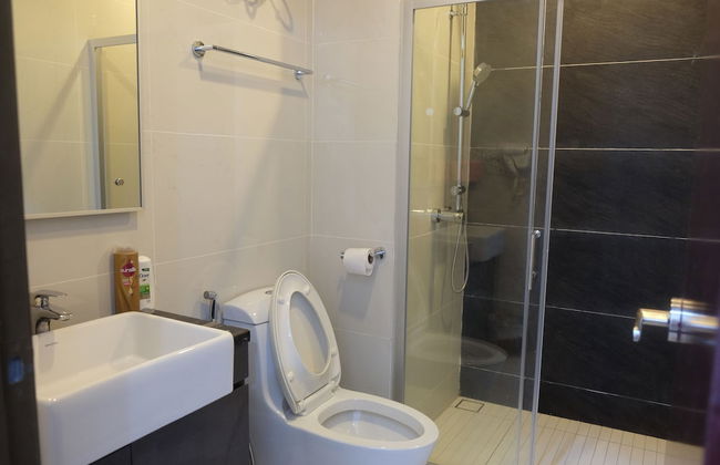 Cityview 2BR Country Garden Danga Bay @ Natol - Photo 9