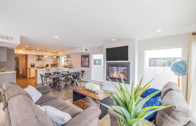 Seaside Style by Avantstay Rooftop Walk to Beach Chic Design - Photo 8