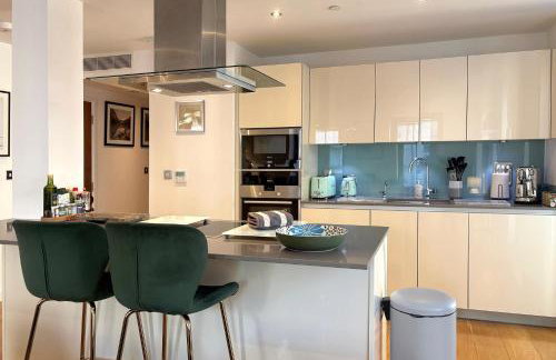 Westminster Luxury Two Bed Two Bath with Air-Con - Foto 9