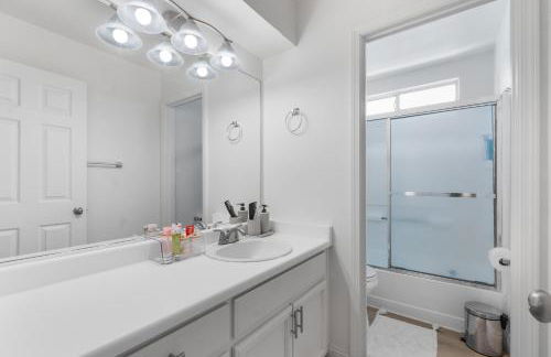 Elegant Retreat- Sleep 10-Boho Dome Lounge-Hot Tub-Games-Golf-Serene Getaway - Foto 57