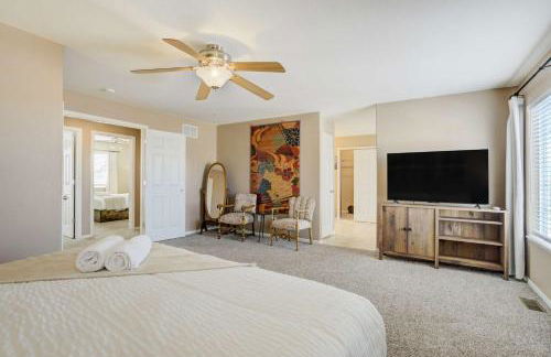 Silver Outpost Near Peterson SFB & Game Lounge - Foto 31