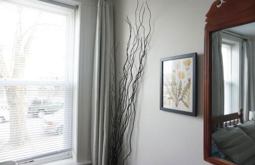 Charming Victorian Home In Historic District - Foto 14