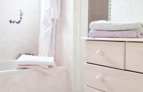 Maison récente à la ferme avec jardin, terrasses, 4 chambres, proche plages et pêche privée - FR-1-426-86 - Foto 13