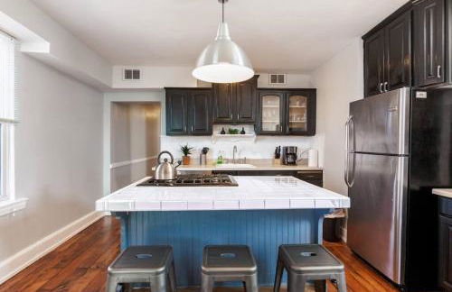 2 Large Apts w Parking - Downtown Over the Rhine - Foto 26