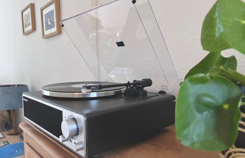 The Shades - Bliss In The Heart of Windermere - Photo 3