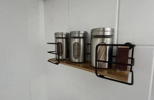 Studio 330 - aconchegante, 500m da Feirinha do Alto, com Garagem e Wi-Fi 500MB - Foto 35