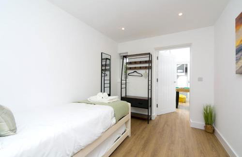 The View in Moelfre for 8 people with sea views - Pass the Keys - Photo 40