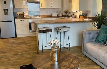 Luxury Riverfront Apartment - Foto 7